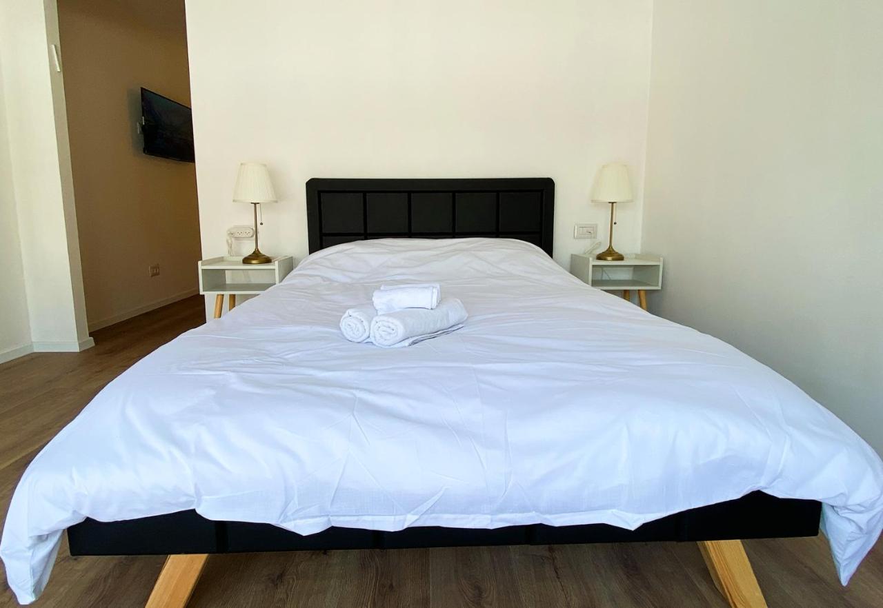 Lev Florentin Apartments 텔아비브 외부 사진